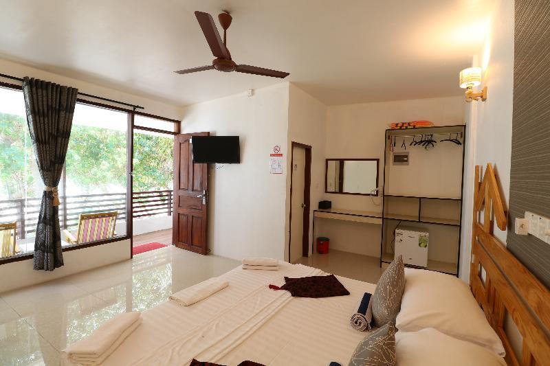 Liberty Guest House Maldives Mahibadhoo Exterior foto